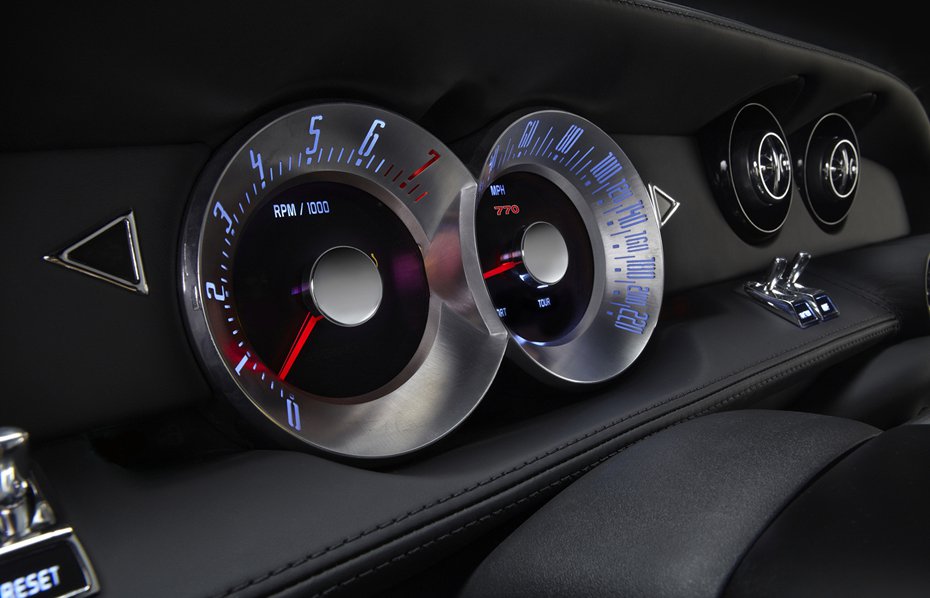 930x598xEquus-Automotive-Bass777-Dash.jpg.pagespeed.ic.pYBkD7k6d2